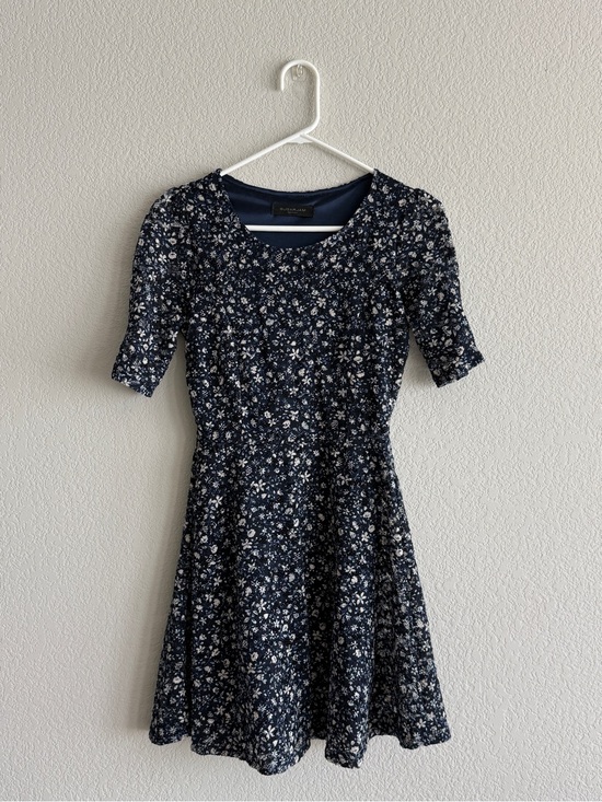 The Unbranded Brand Dresses & Skirts - Navy Floral Short-Sleeve Mini Dress